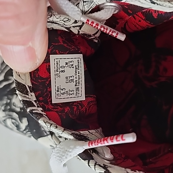 Vans - Picture 5 of 5